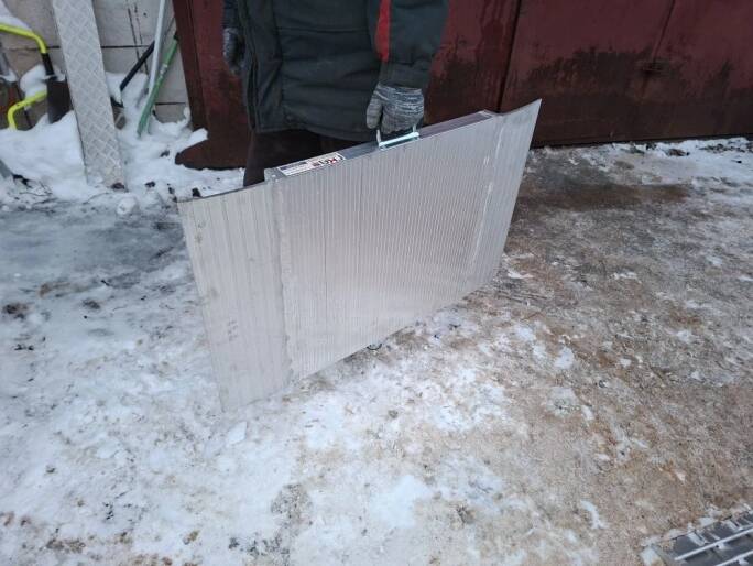 Перегрузочной алюминиевый мост  в Санкт-Петербурге фото 3 Транспорт Санкт-Петербург