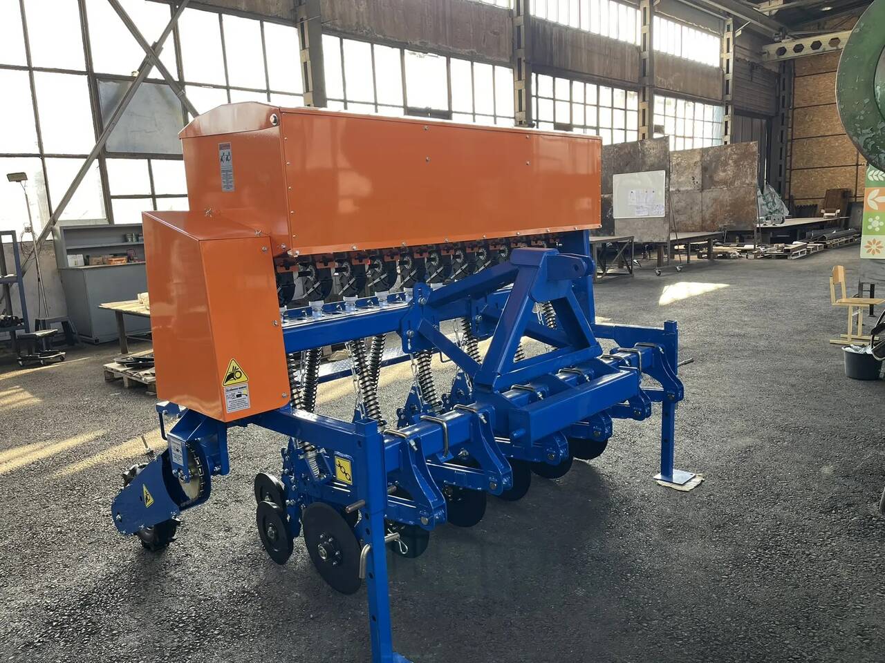 VITON -3 пастбищная (зерновой вариант) в Азове фото 2 Транспорт Азов