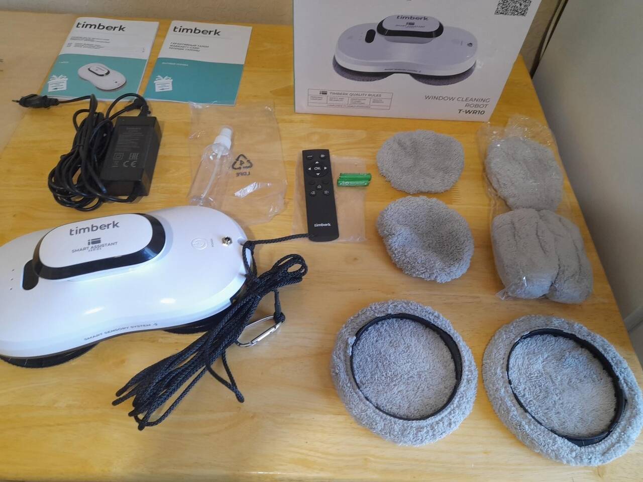 Робот мойки окон TIMBERK. T-WR10. Новый в Челябинске фото 2 Для дома и дачи Челябинск Робот мойки окон TIMBERK. T-WR10. Новый в Челябинске фото 2 Для дома и дачи Челябинск