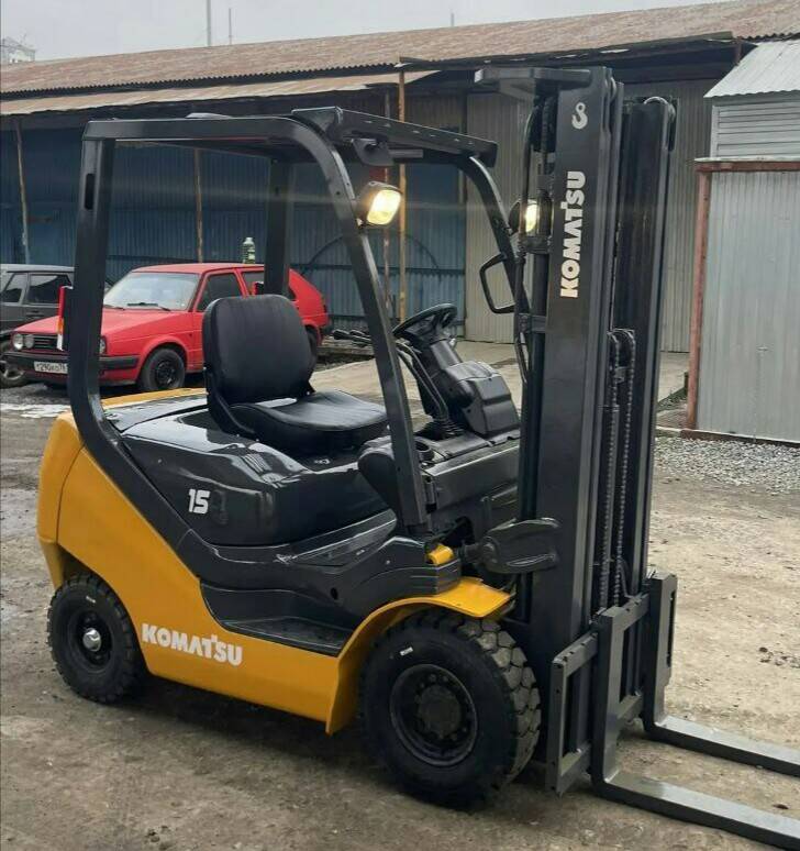 Вилочный погрузчик KOMATSU FD15