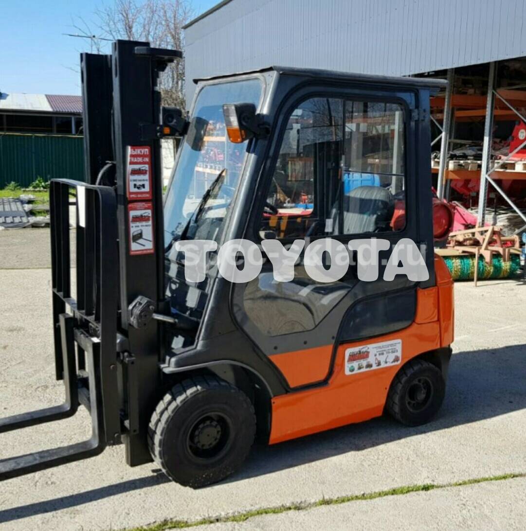 Вилочный погрузчик Toyota 7FG15