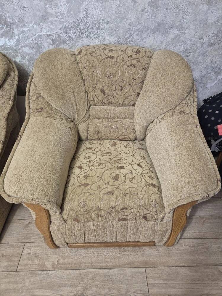 Продам 2 кресла в Симферополе фото 3 Для дома и дачи Симферополь Продам 2 кресла в Симферополе фото 3 Для дома и дачи Симферополь