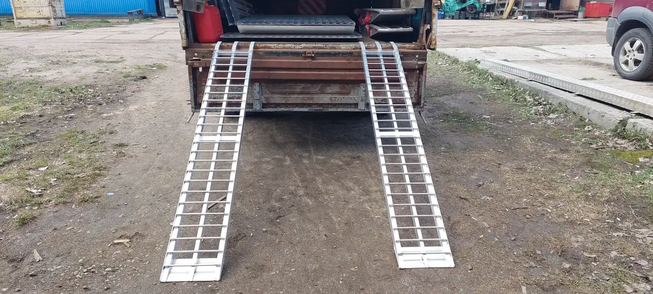 Cходни алюминиевые приставные ГКА 5.200.25.2/1 Cходни алюминиевые приставные ГКА 5.200.25.2/1