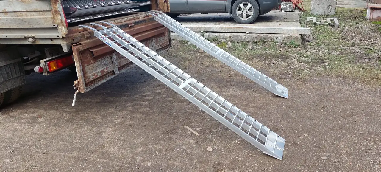 Cходни алюминиевые приставные ГКА 5.200.25.2/1 в Санкт-Петербурге фото 3 Транспорт Санкт-Петербург Cходни алюминиевые приставные ГКА 5.200.25.2/1 в Санкт-Петербурге фото 3 Транспорт Санкт-Петербург