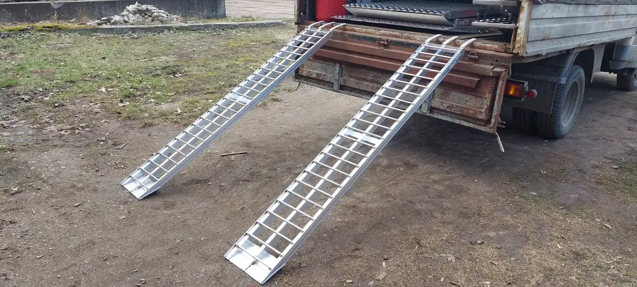 Cходни алюминиевые приставные ГКА 5.200.25.2/1 в Санкт-Петербурге фото 2 Транспорт Санкт-Петербург Cходни алюминиевые приставные ГКА 5.200.25.2/1 в Санкт-Петербурге фото 2 Транспорт Санкт-Петербург