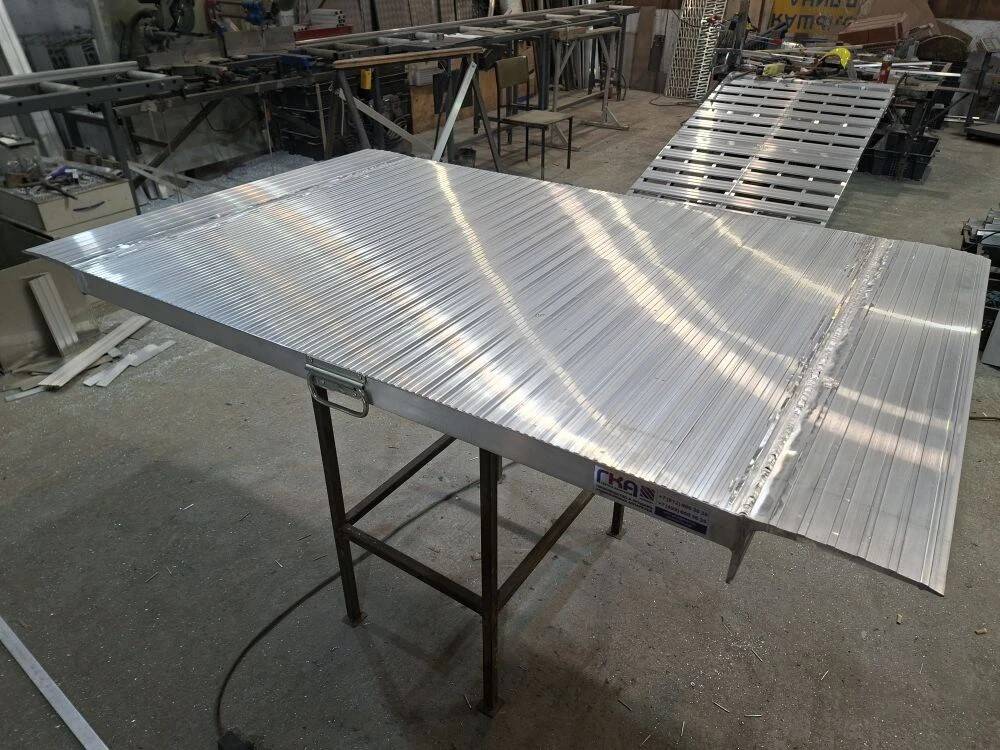 Мост перегрузочный для складской техники, рохли  в Санкт-Петербурге фото 2 Транспорт Санкт-Петербург