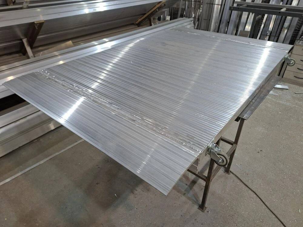 Мост перегрузочный для складской техники, рохли 