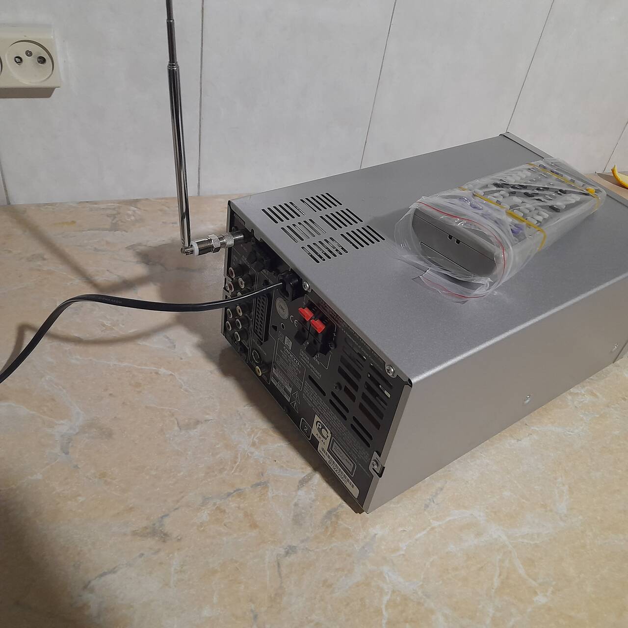 Музыкальный центр Onkyo DR-815   в Челябинске фото 2 Бытовая электроника Челябинск