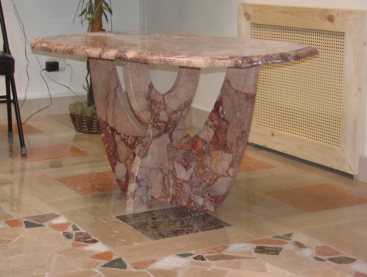 Проектирование, изготовление и монтаж изделий из камня в Одинцово фото 3 Услуги Одинцово