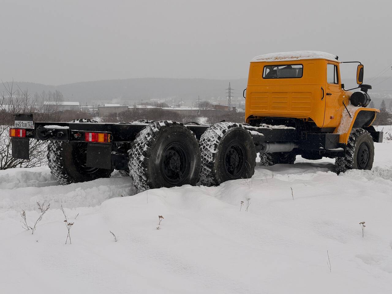 УРАЛ 4320 длиннобазовое шасси 6×6 2014 г  в Миассе фото 4 Транспорт Миасс