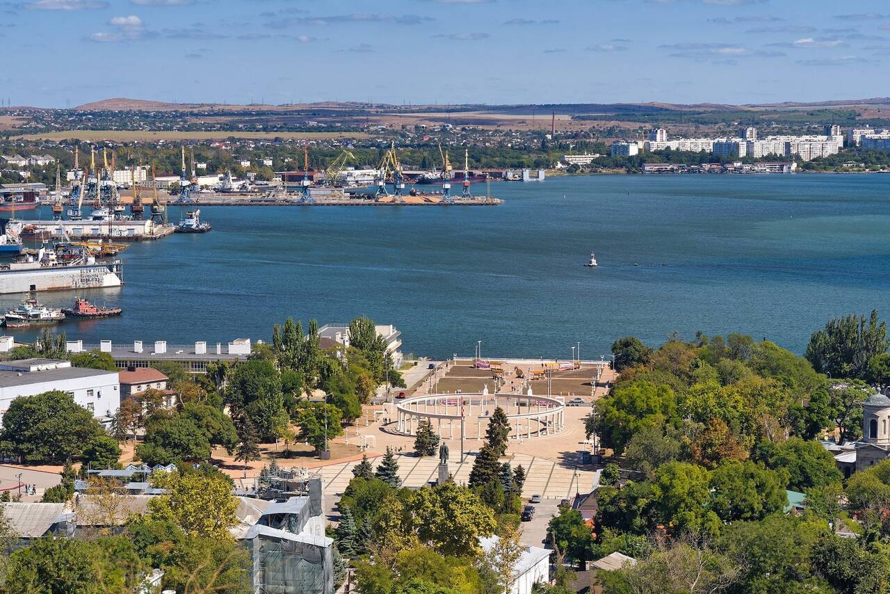 Участок 7 соток в Керчи | 1,5 км до пляжа | ИЖС| 650 000 р.