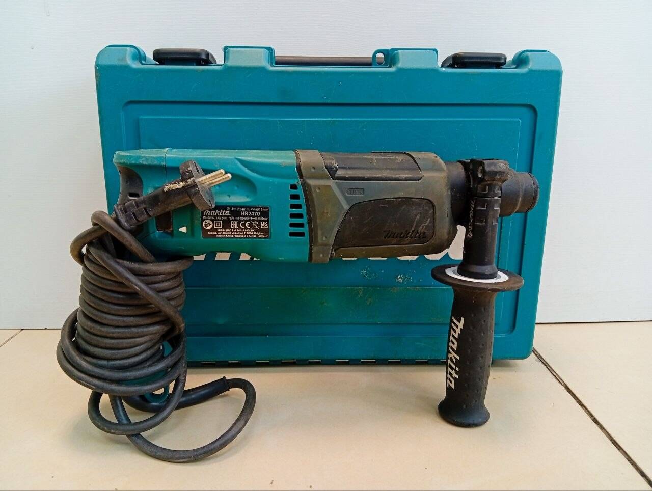 Перфоратор Проводной Makita HR2470 в Ужуре фото 3 Для дома и дачи Ужур