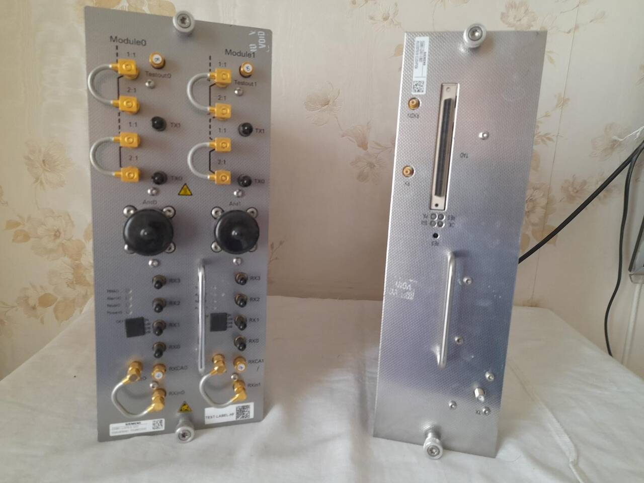 Siemens S30861-U2436-Х-10/01 Siemens S30861-U2401-Х-06   в Челябинске фото 6 Бытовая электроника Челябинск