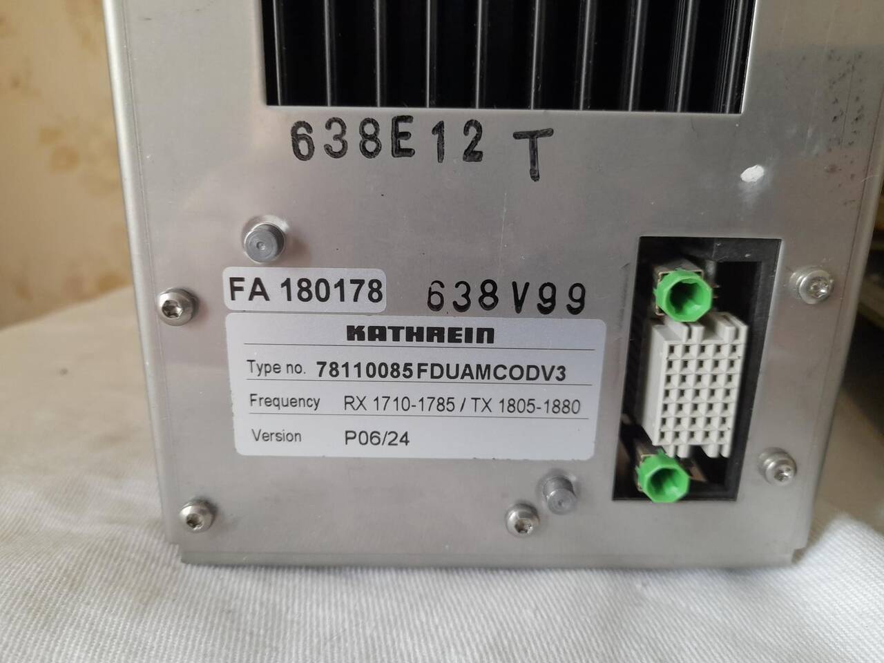 Siemens S30861-U2436-Х-10/01 Siemens S30861-U2401-Х-06   в Челябинске фото 7 Бытовая электроника Челябинск