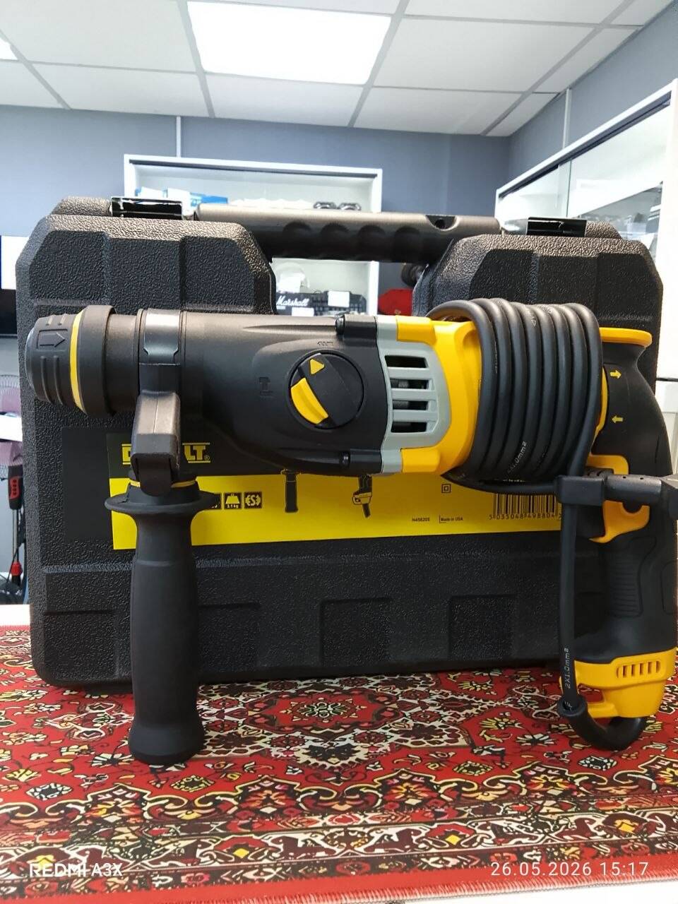 Перфоратор DEWALT