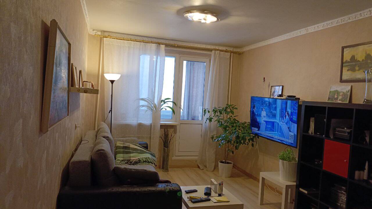 Продается 1- комнатная квартира в г. Долгопрудный, площадью  36 м2, рядом с оста