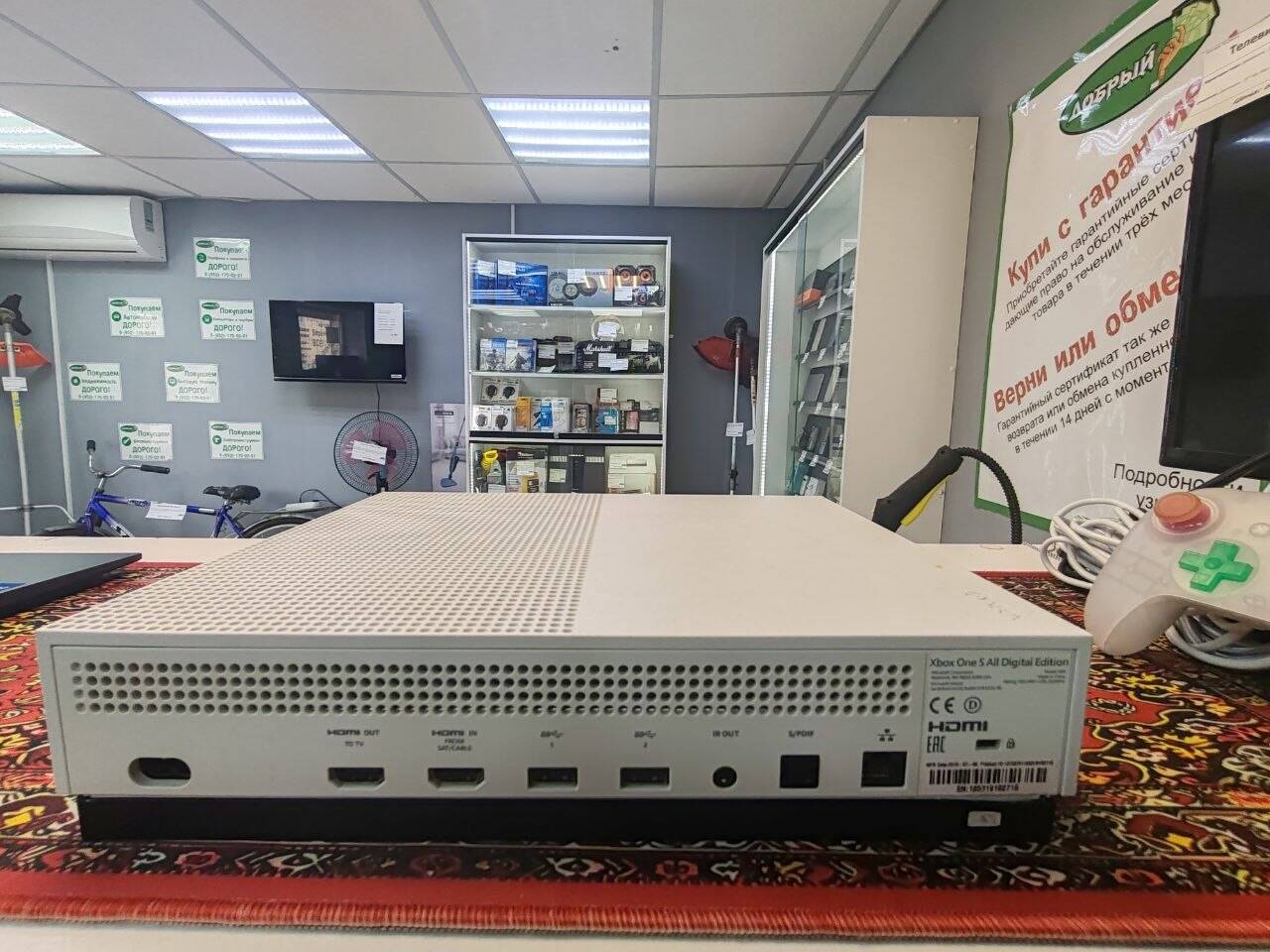 Консоль Xbox One S 1000 Gb в Ужуре фото 2 Бытовая электроника Ужур Консоль Xbox One S 1000 Gb в Ужуре фото 2 Бытовая электроника Ужур