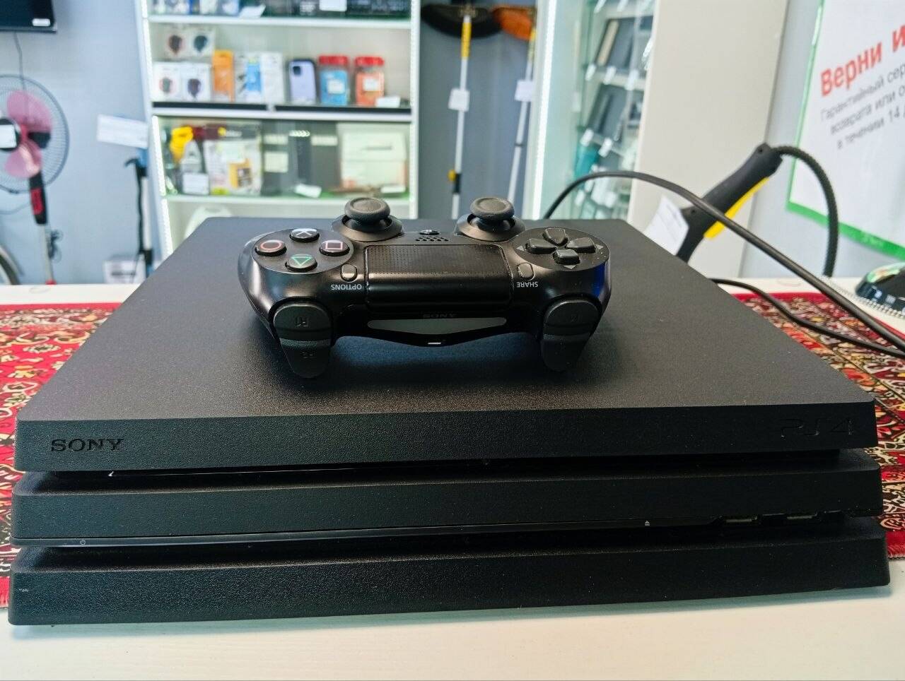 Консоль Игровая PS4 Pro 1000 Gb в Ужуре фото 2 Бытовая электроника Ужур