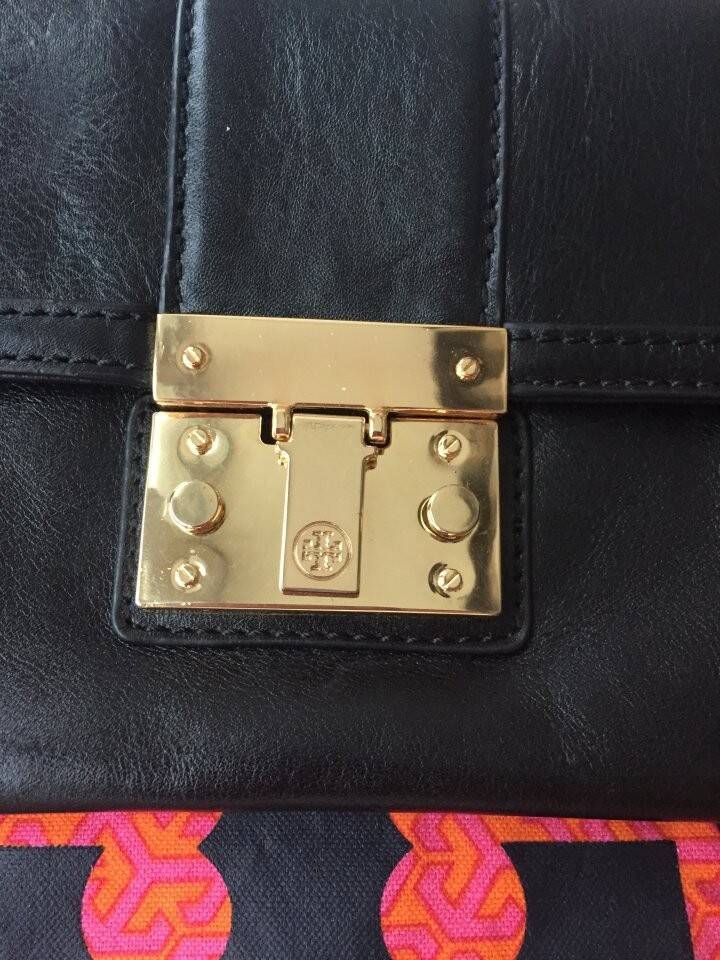 Клатч tory burch черный кожа сумка женская аксессуар оригинал кожаная бренд в Москве фото 7 Личные вещи Москва