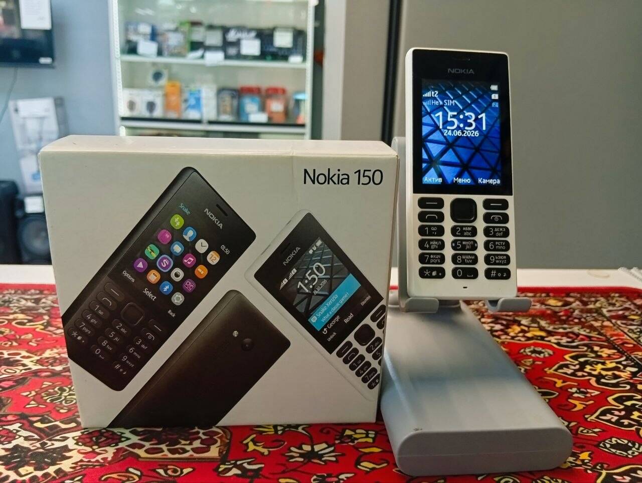Телефон кнопочный Nokia RM-1190
