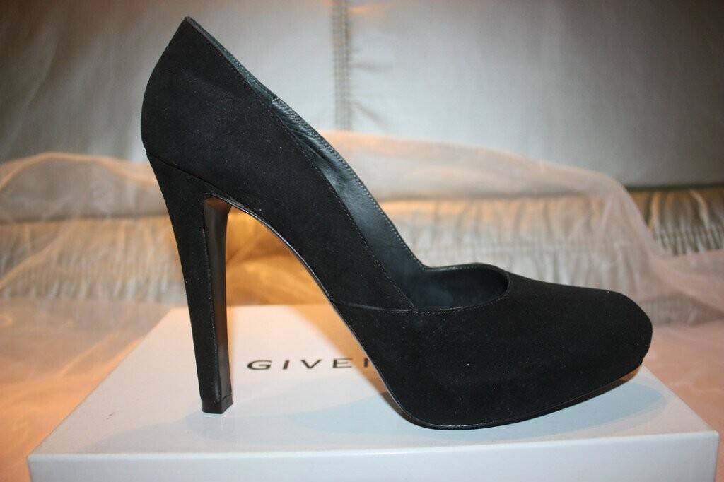 Туфли новые givenchy италия 39 размер черные замша платформа 1см каблук шпилька 11 см внутри кожа за в Москве фото 2 Личные вещи Москва