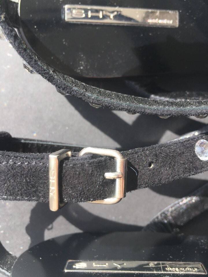 Сандалии новые shy италия 39 размер черные кожа замша стразы сваровски кристаллы swarovski камни бел в Москве фото 5 Личные вещи Москва Сандалии новые shy италия 39 размер черные кожа замша стразы сваровски кристаллы swarovski камни бел в Москве фото 5 Личные вещи Москва