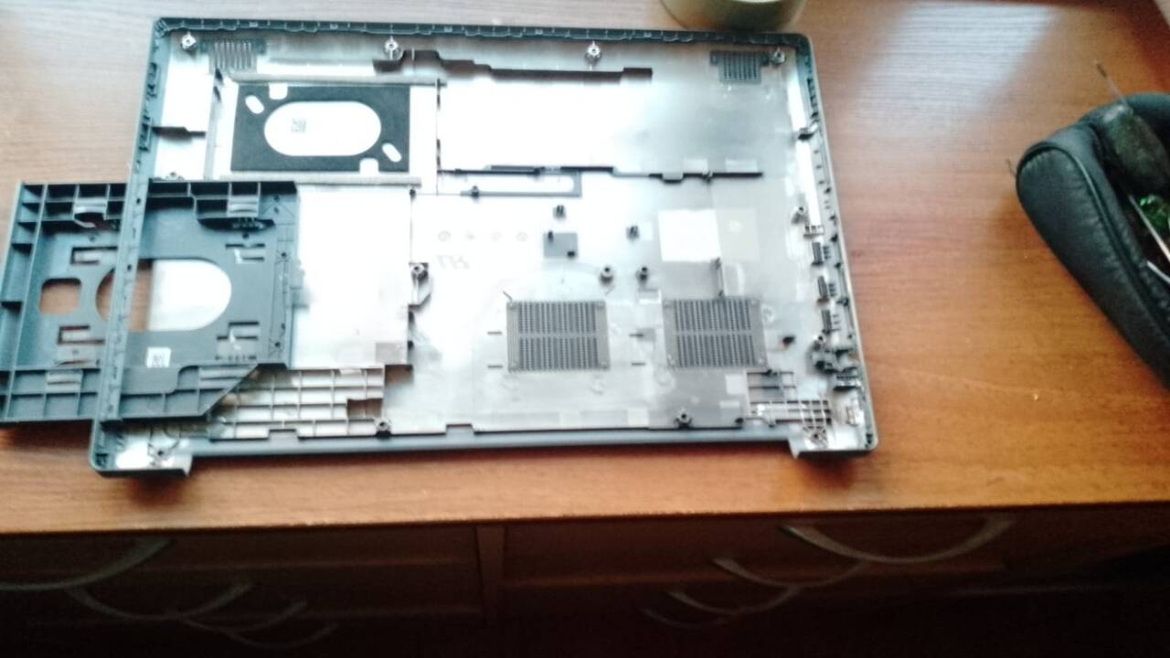  Нижняя крышка корпуса ноутбука Lenovo IdeaPad 320-15AST