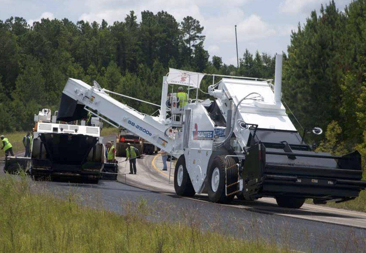 Аренда перегружателя асфальта (асфальтовой смеси) в Москве фото 5 Транспорт Москва