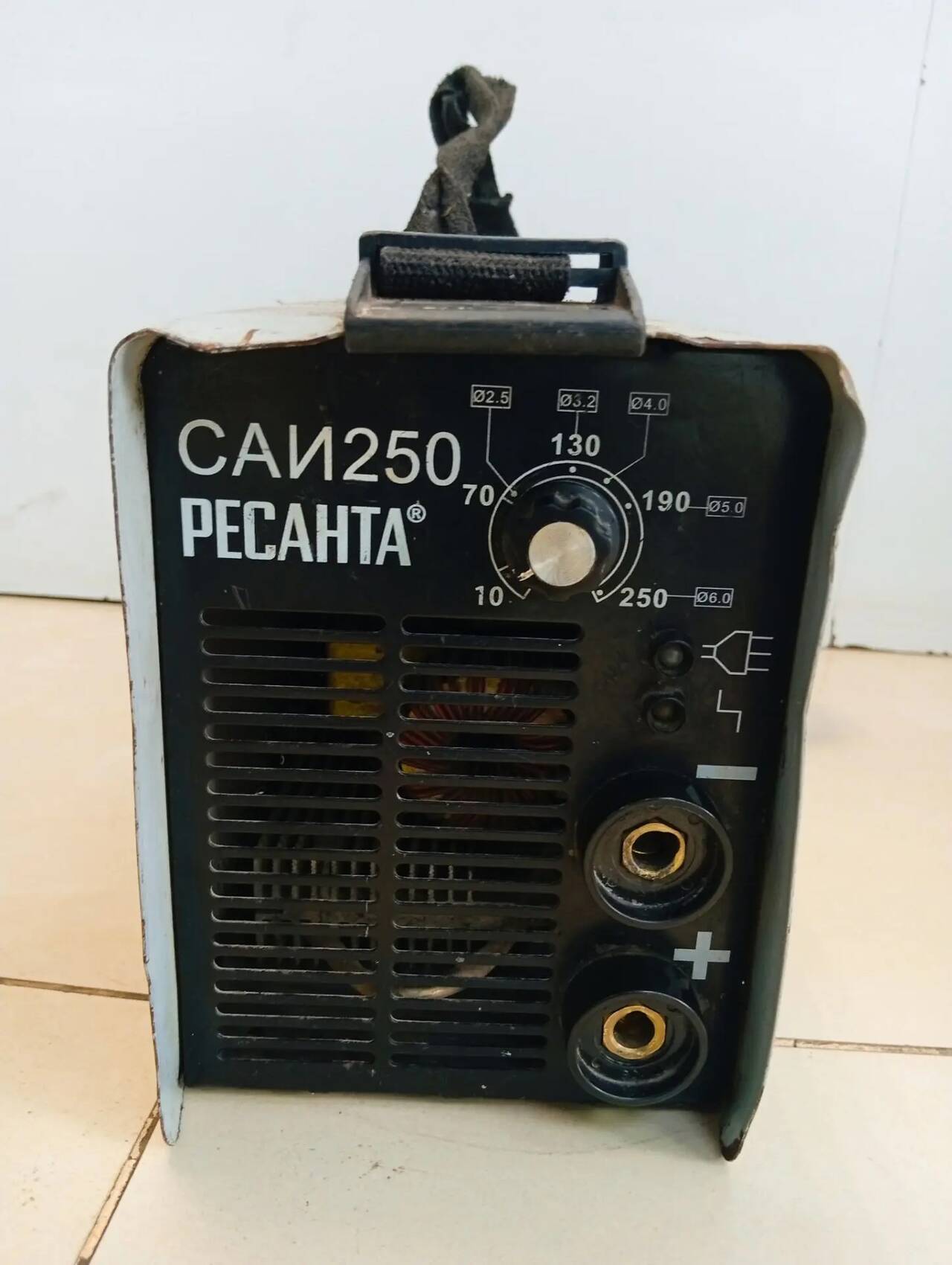 Сварочный Аппарат Ресанта САИ 250 в Ужуре фото 4 Для дома и дачи Ужур Сварочный Аппарат Ресанта САИ 250 в Ужуре фото 4 Для дома и дачи Ужур