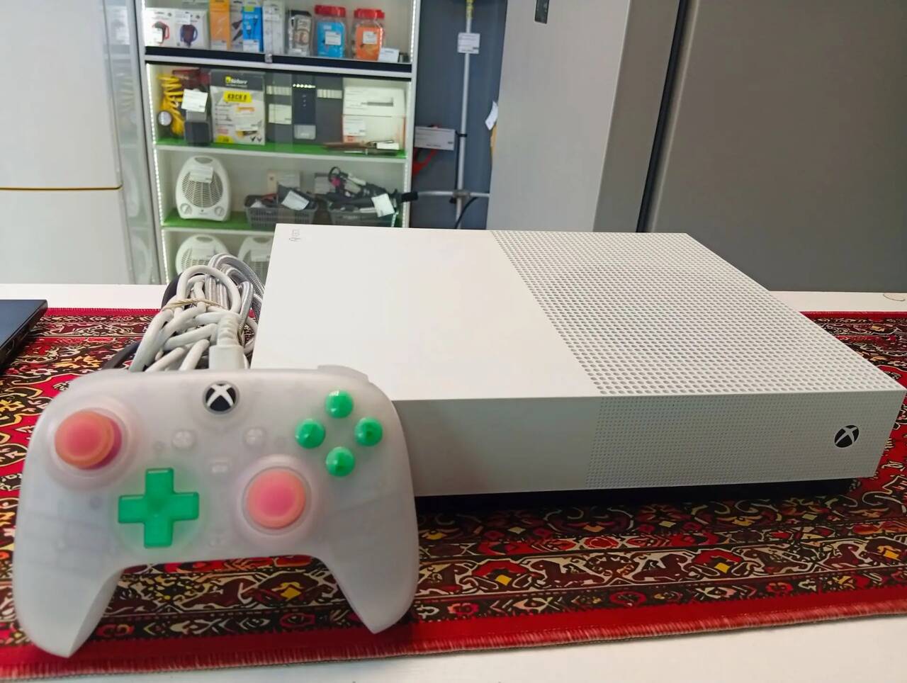 Консоль игровая Xbox One S 1000 Gb