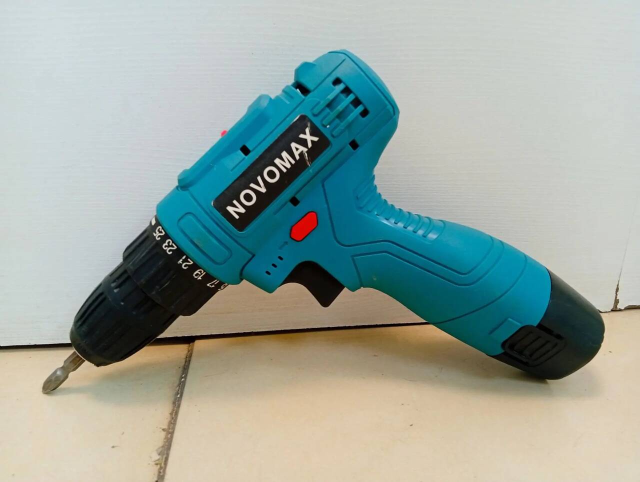 Шуруповёрт Аккумуляторный Novomax 12B
