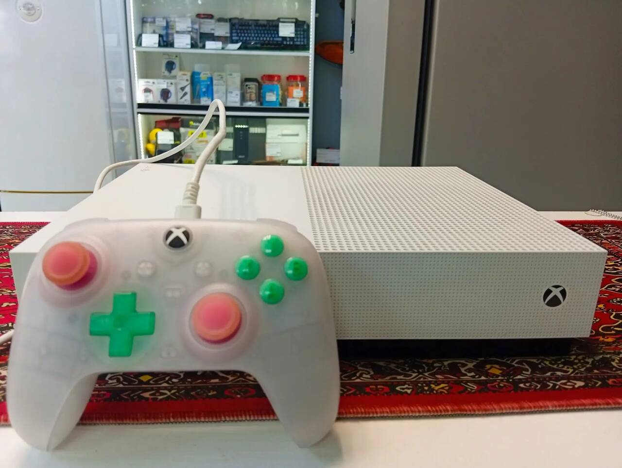 Консоль игровая Xbox One S 1000 Gb