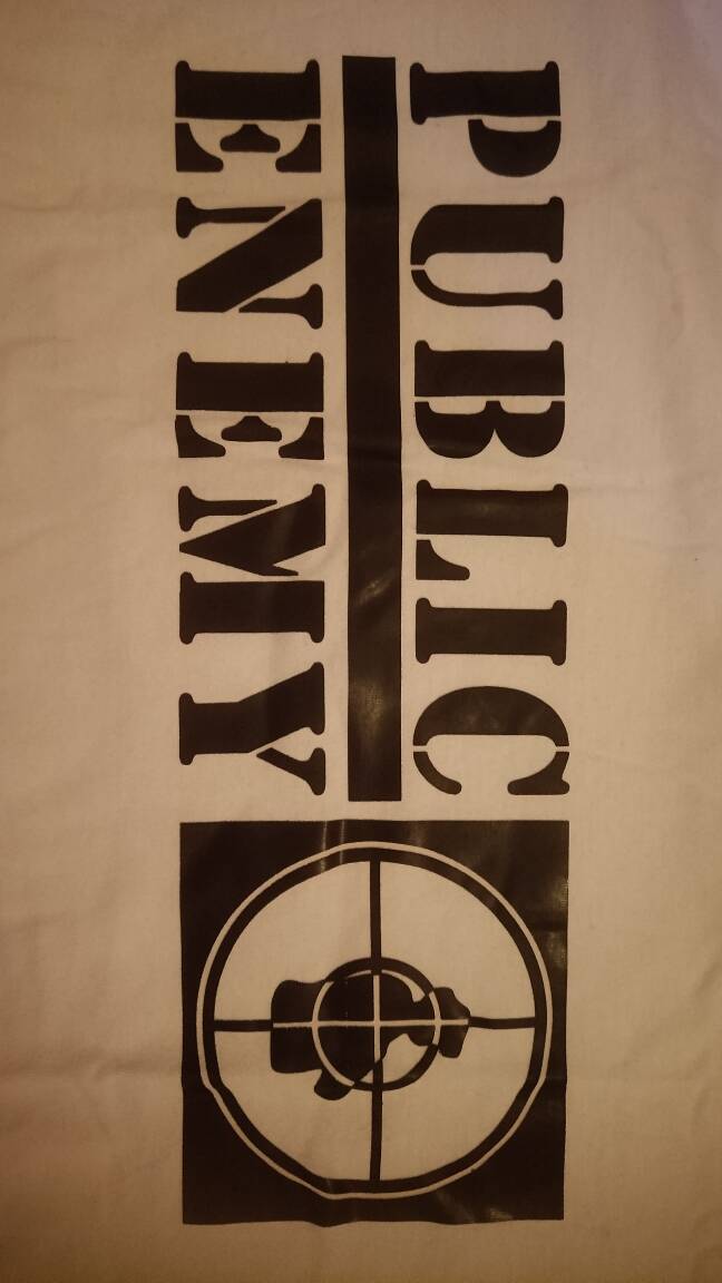 Футболка Public Enemy чёрная/белая (М) в Москве фото 2 Личные вещи Москва Футболка Public Enemy чёрная/белая (М) в Москве фото 2 Личные вещи Москва