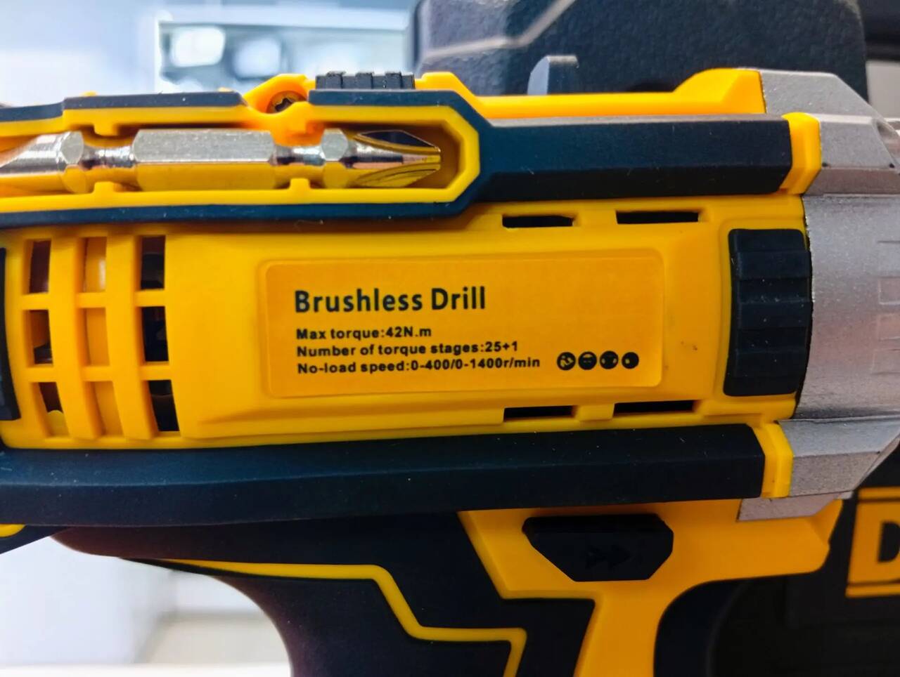 Новый Шуруповерт Dewalt 48V в Ужуре фото 3 Для дома и дачи Ужур