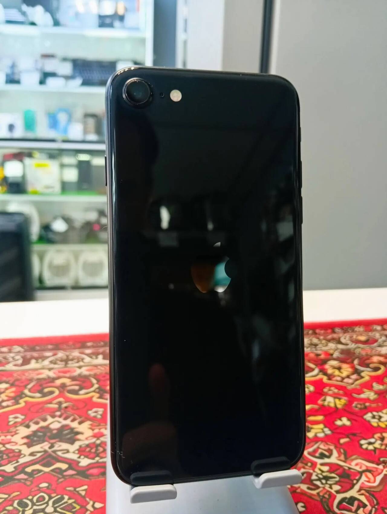 Смартфон Iphone SE 64 Gb в Ужуре фото 2 Бытовая электроника Ужур