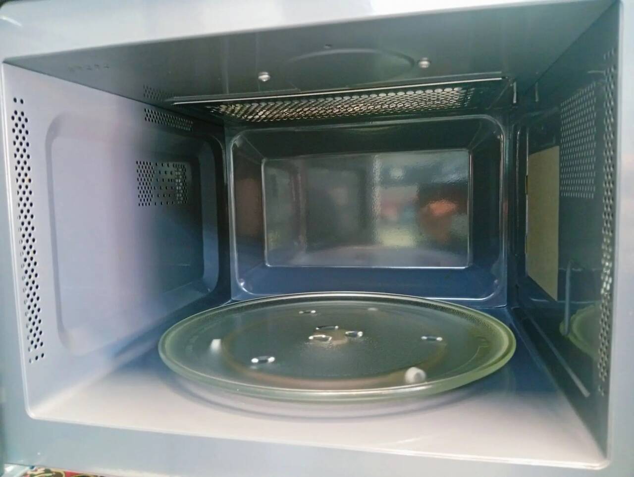 Микроволновка Centek CT-1561 в Ужуре фото 3 Бытовая электроника Ужур