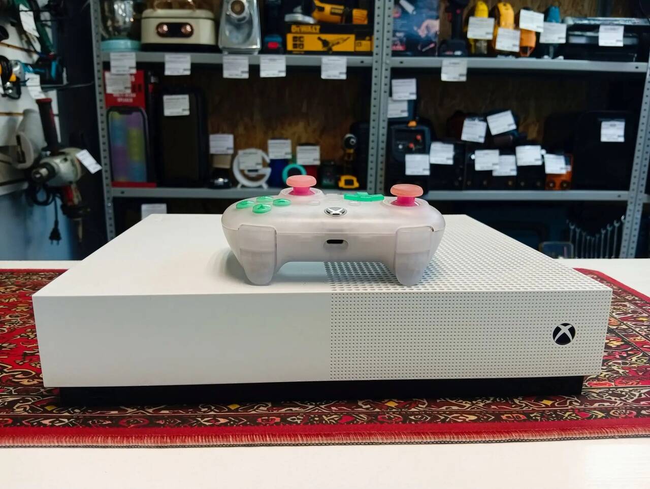 Консоль игровая Xbox One S 1000 Gb