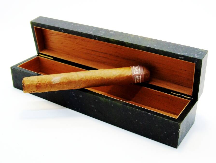 Футляр - Хьюмидор (Humidor) для сигары. Тигровое Железо.   в Москве фото 7 Увлечения и отдых Москва