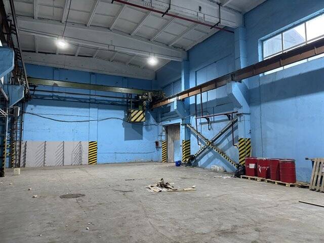 Аренда производственно-складского комплекса 2110 м2 с 3 кран-балками до 10 тонн, мощностью до 2 мВт 