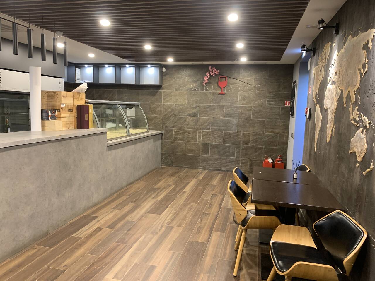 Помещение под сигарный клуб TheFoodHubGroup