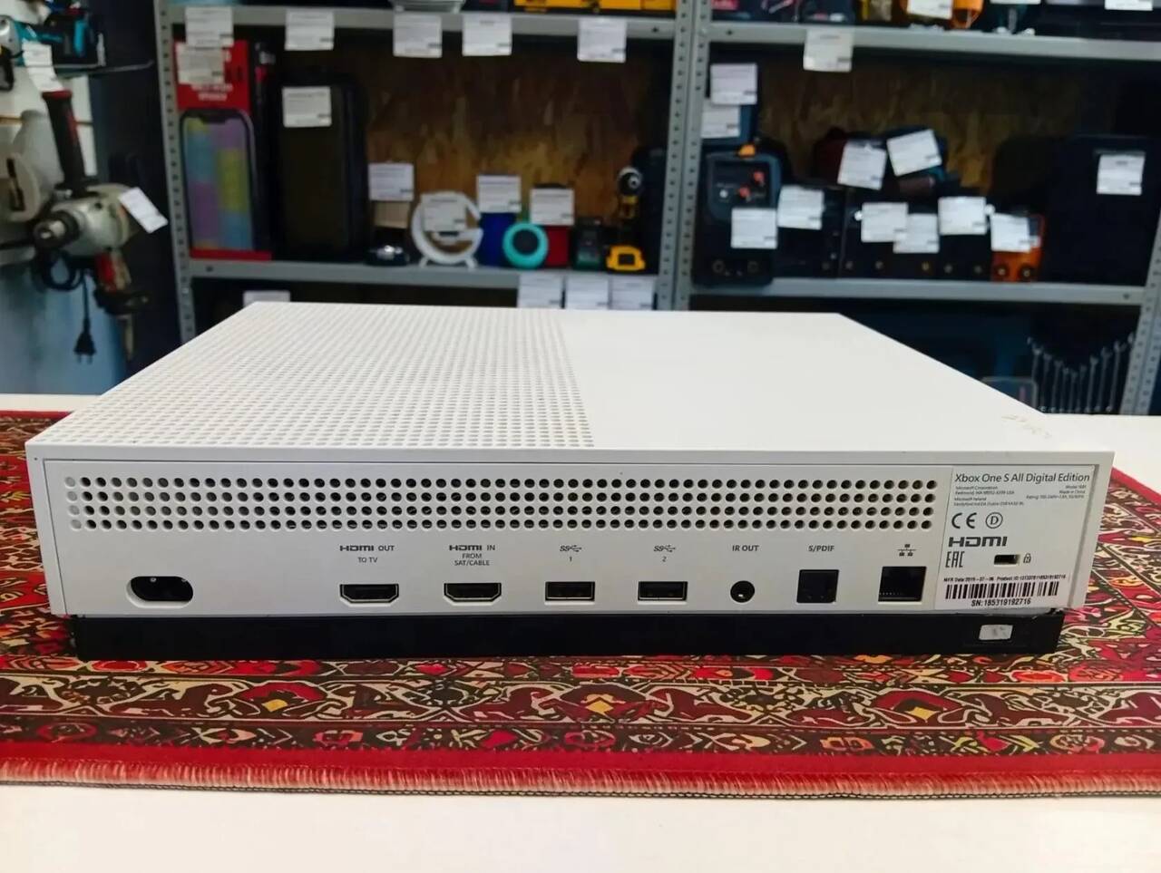 Консоль игровая Xbox One S 1000 Gb в Ужуре фото 3 Бытовая электроника Ужур Консоль игровая Xbox One S 1000 Gb в Ужуре фото 3 Бытовая электроника Ужур