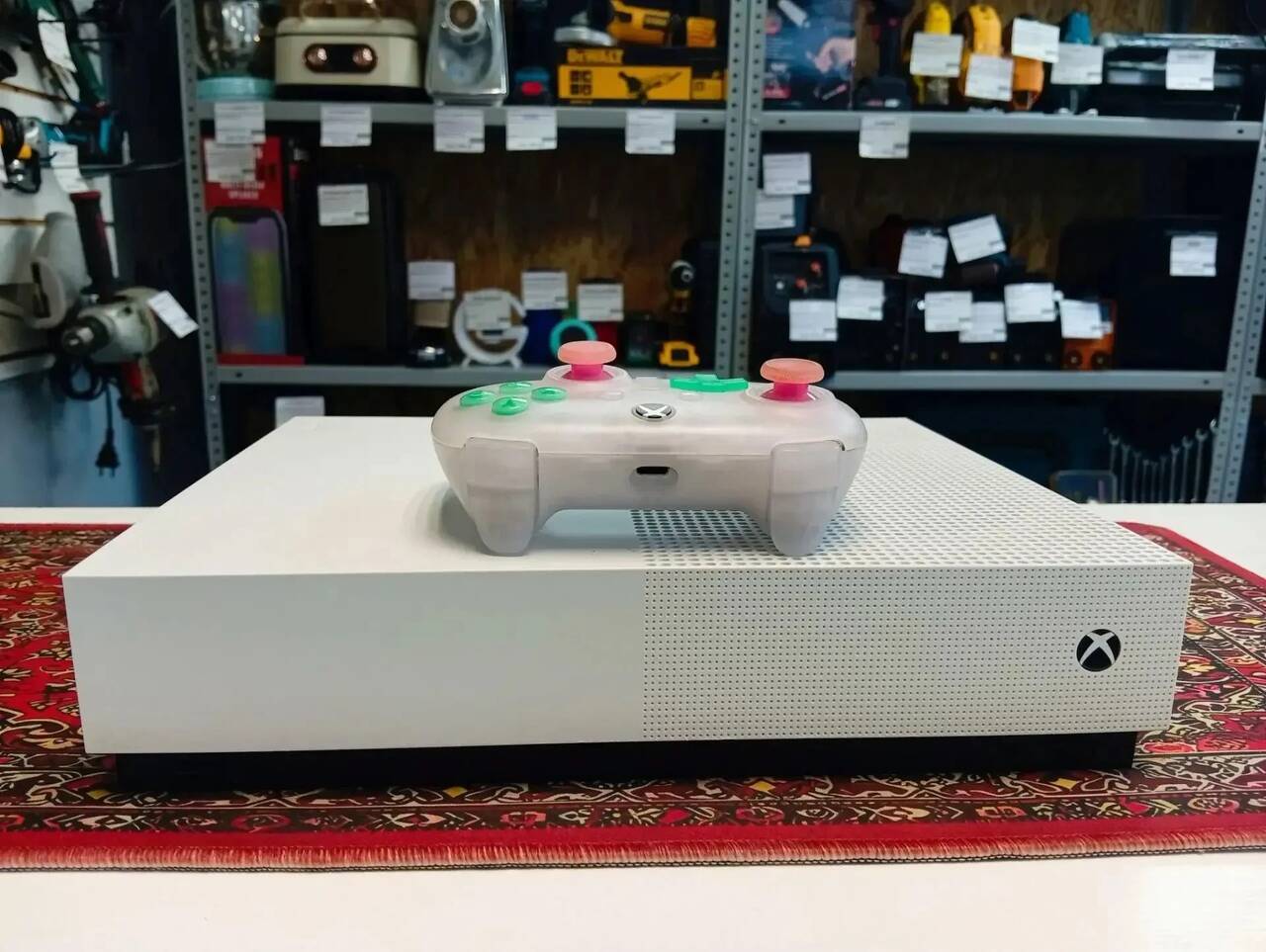 Консоль игровая Xbox One S 1000 Gb
