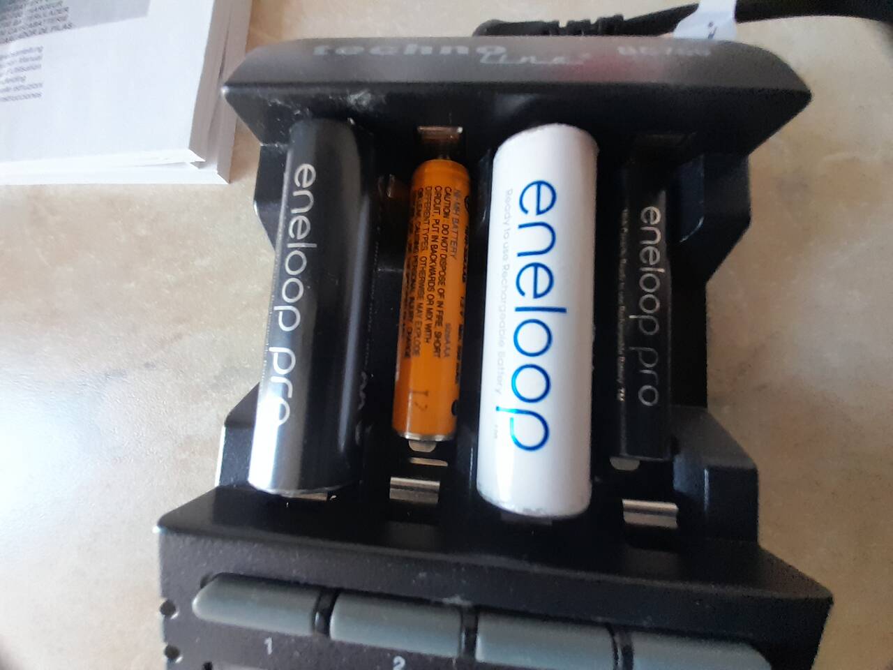 Зарядное устройство TechnoLine-BC-700
