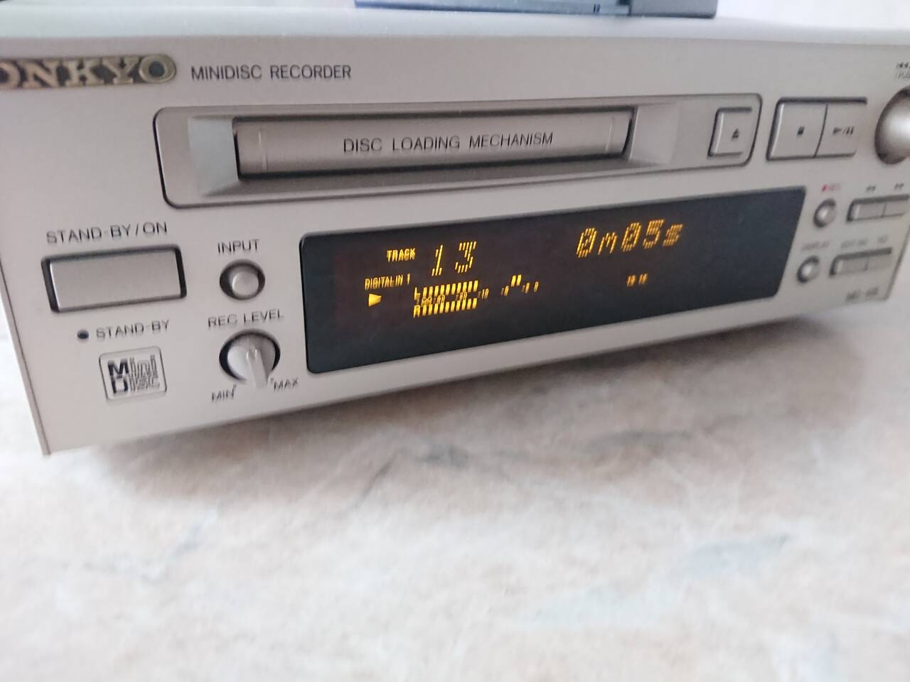 Мини-дисковая дека Onkyo MD-105  в Челябинске фото 7 Бытовая электроника Челябинск