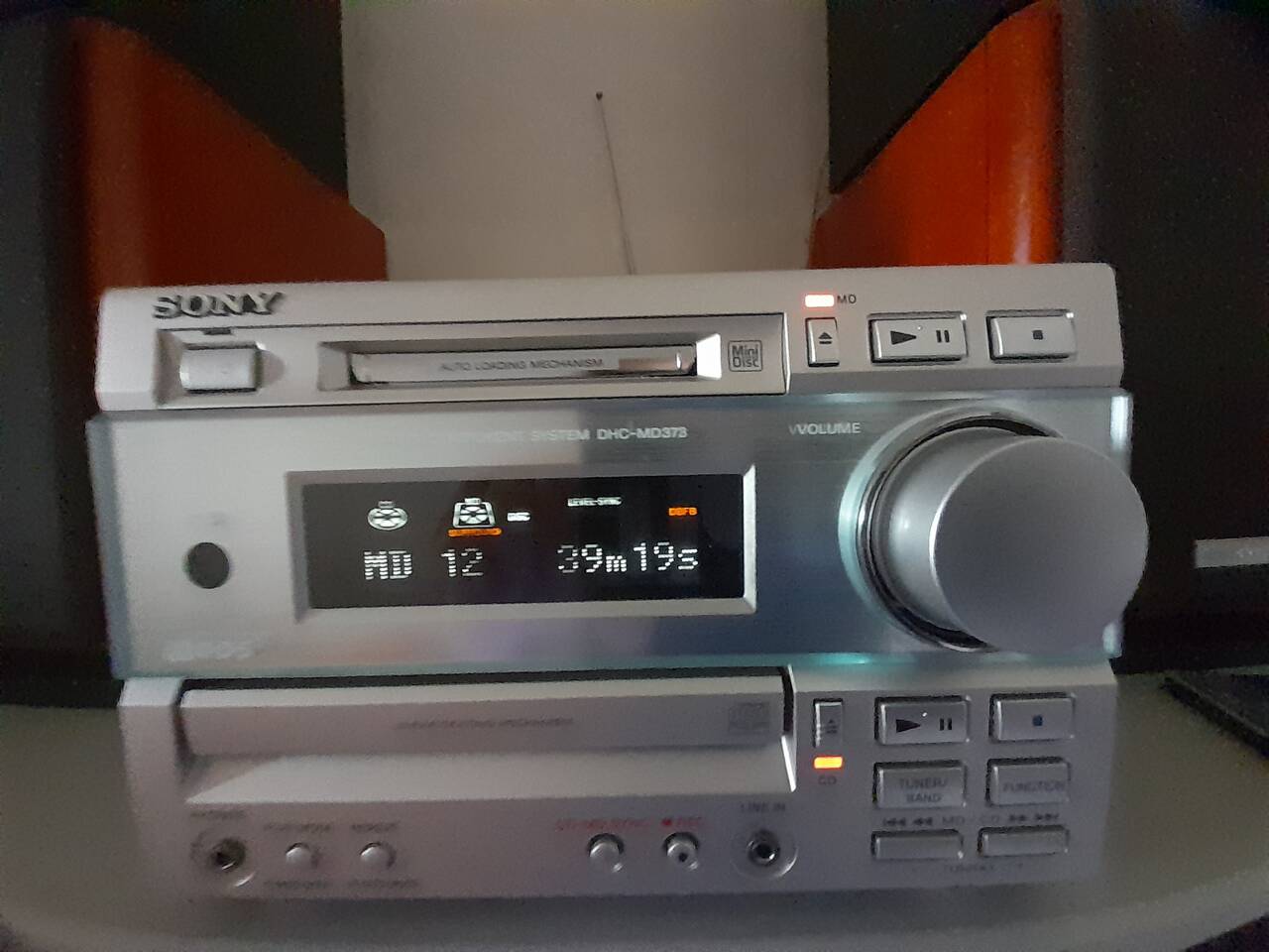 Sony DHC-MD373 — Made in Japan 