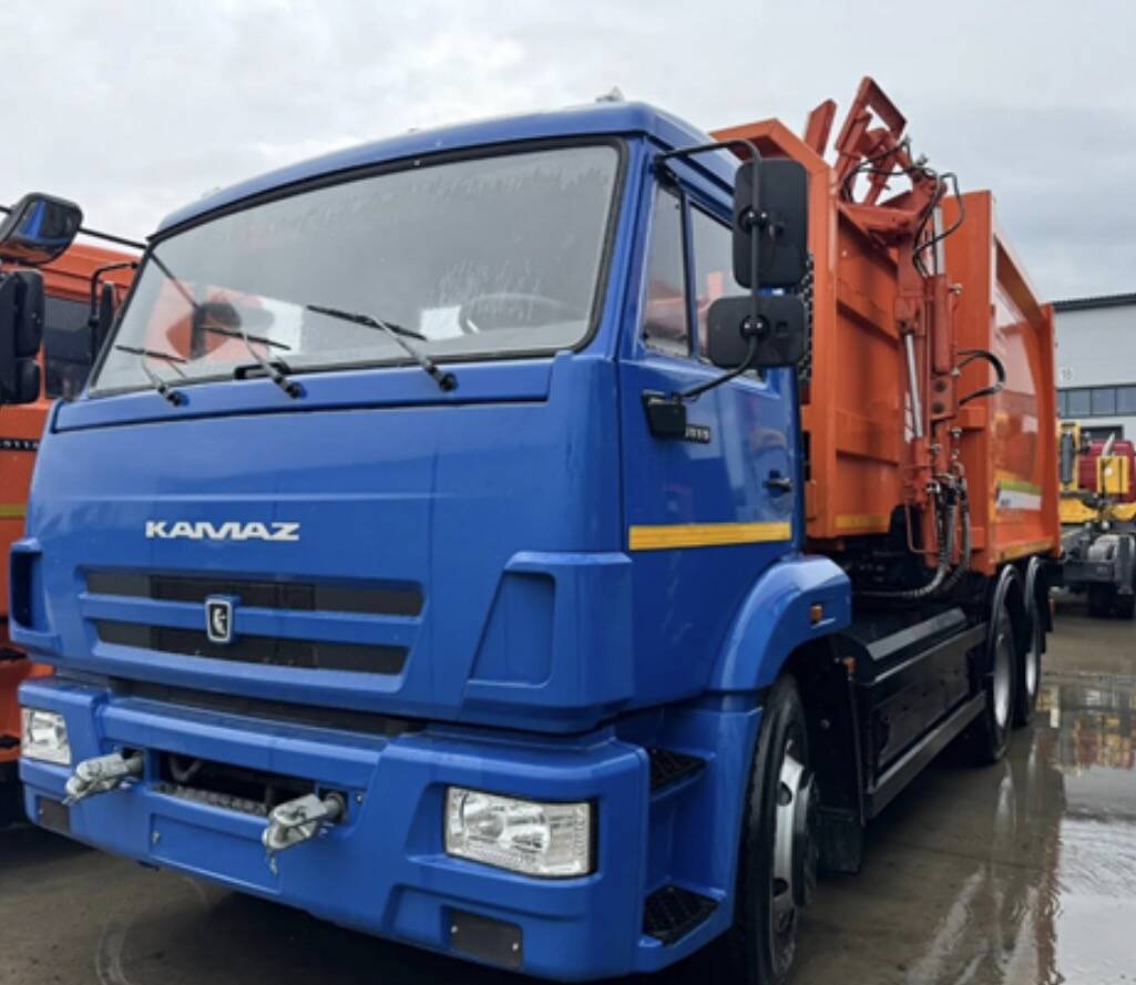 Мусоровоз с боковой нагрузкой КАМАЗ