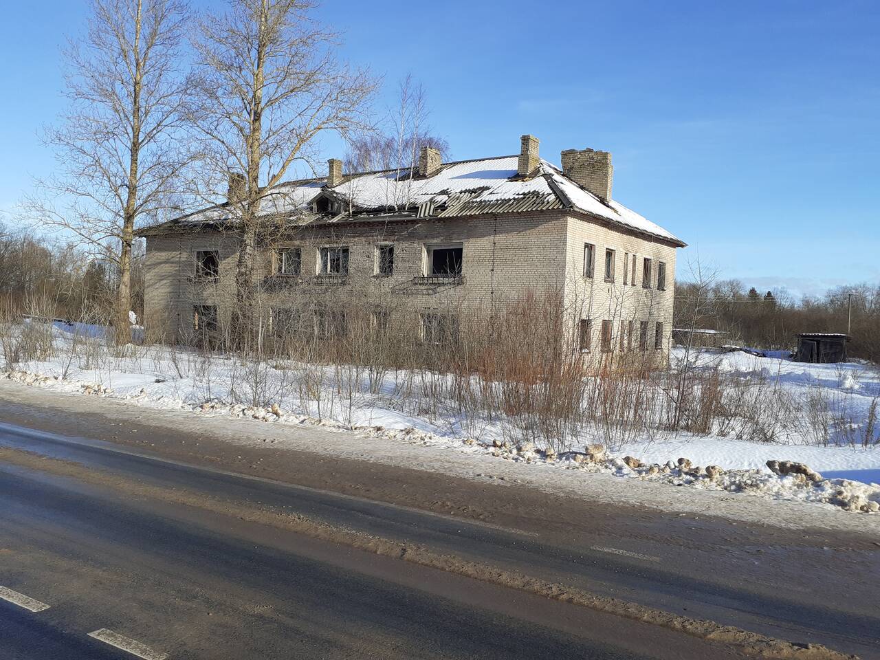 Продам дом под разбор на кирпич и плиты перекрытия.  в Луге фото 4 Недвижимость Луга