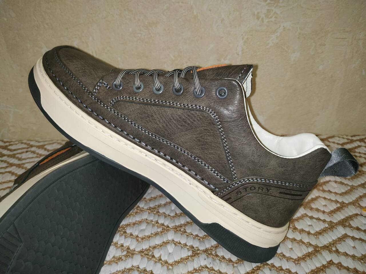 Кроссовки мужские новые  в Казани фото 2 Личные вещи Казань