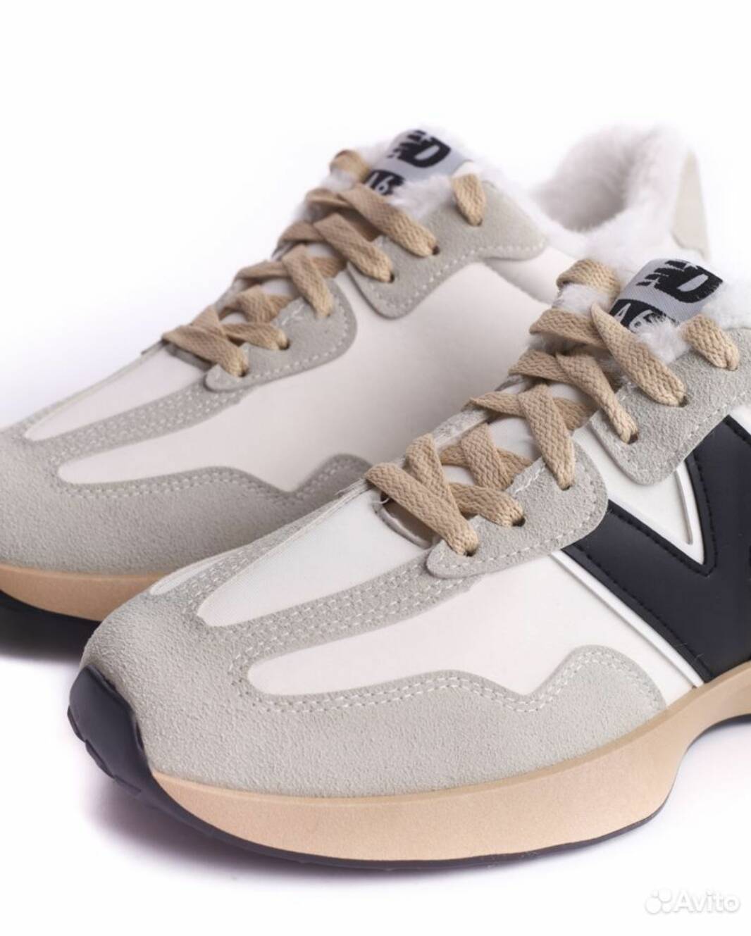 Кроссовки женские  в Казани фото 4 Личные вещи Казань