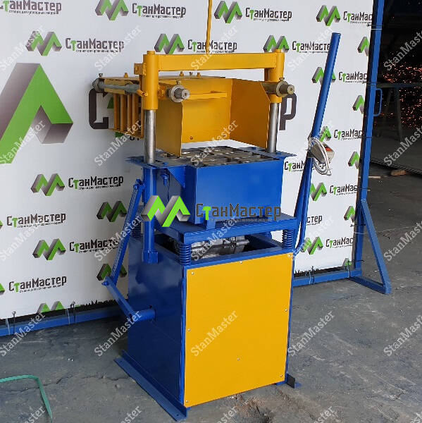 Вибропресс для блоков Прессовщик-Лидер в Саратове фото 1 Услуги Саратов